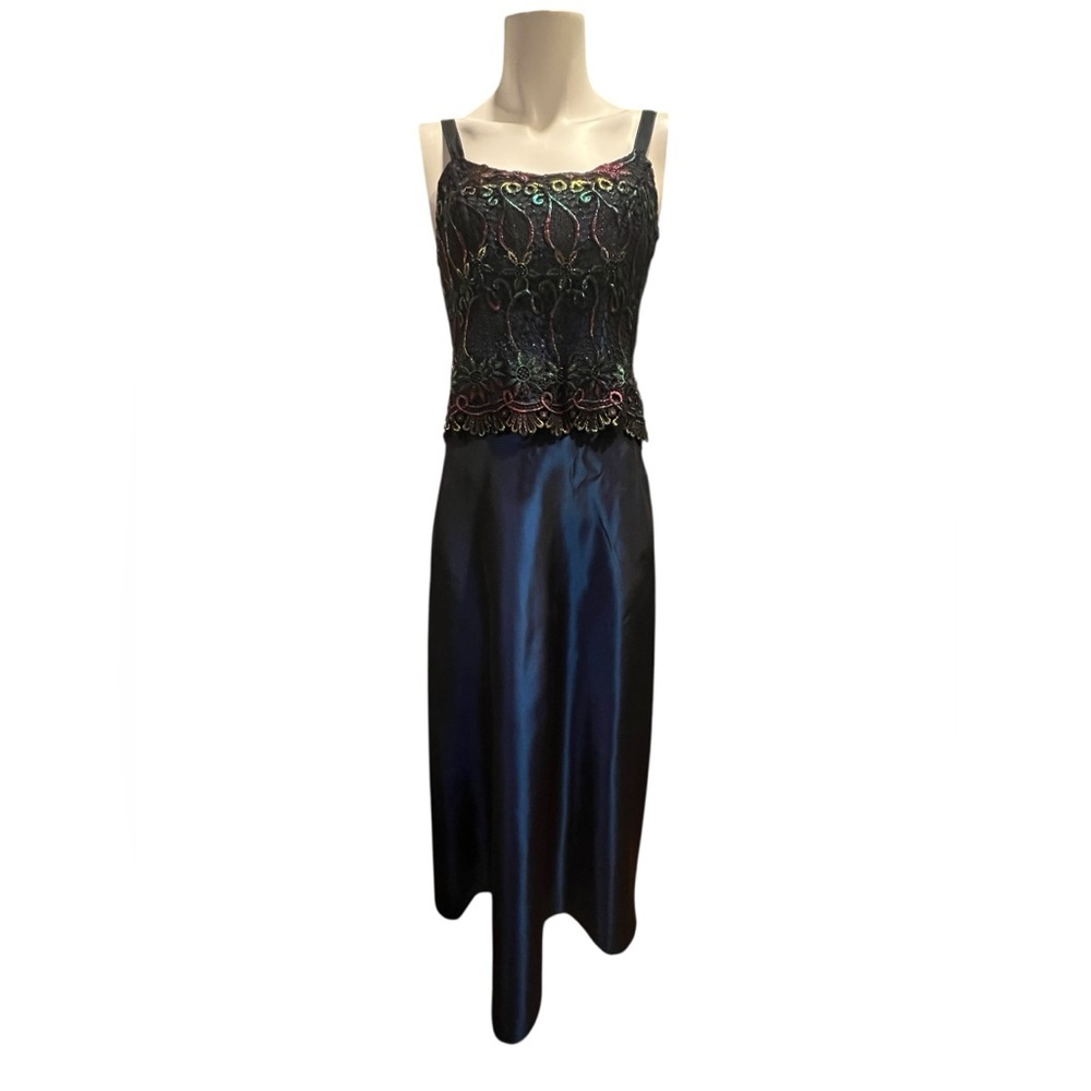 Dalia Elegant Black and Colorful Lace sleeveless dress